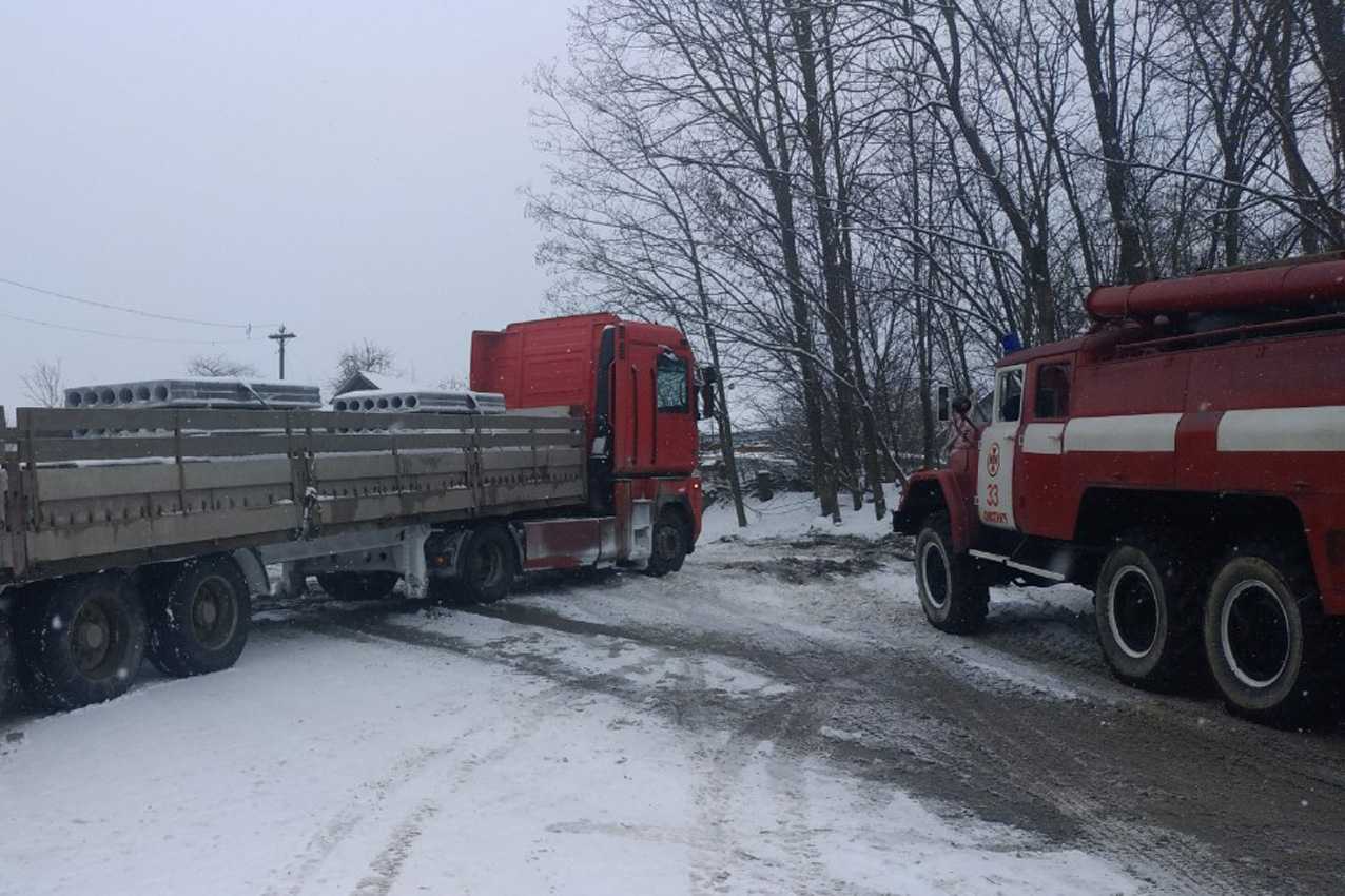 За добу рятувальники Хмельниччини тричі рятували водіїв