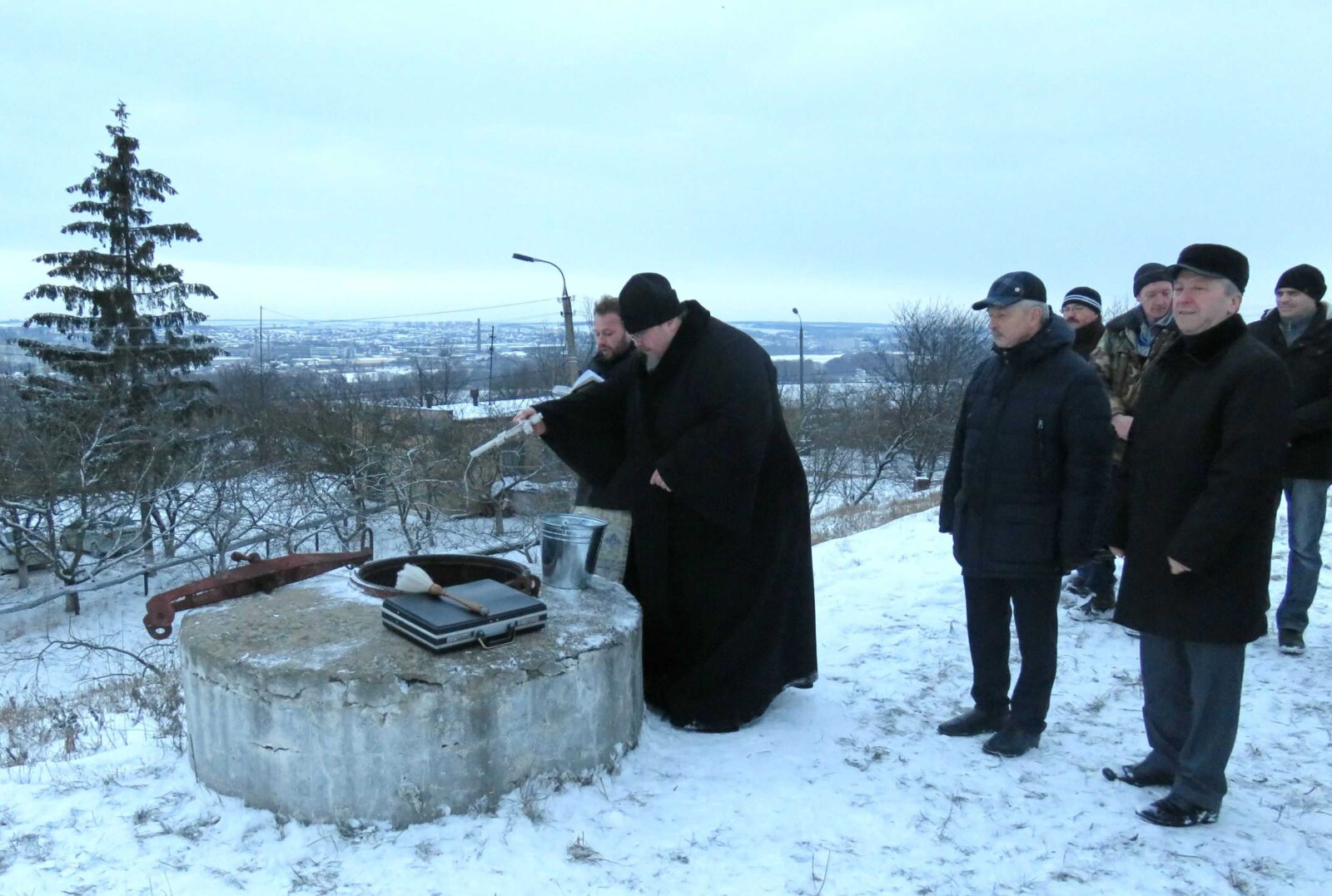 З-під кранів хмельничан потече свята вода