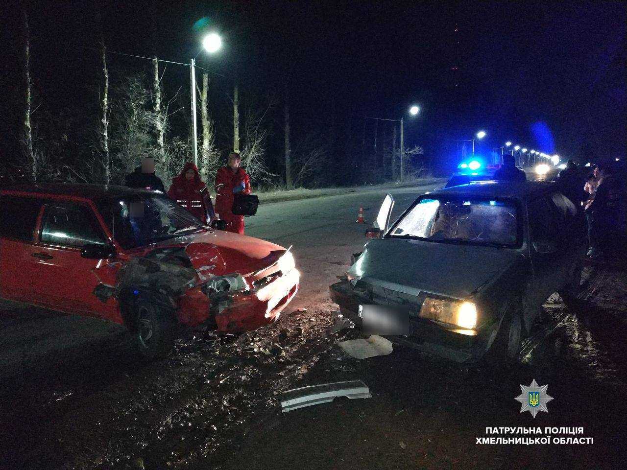 У Хмельницькому п’яний водій врізався у припарковане авто