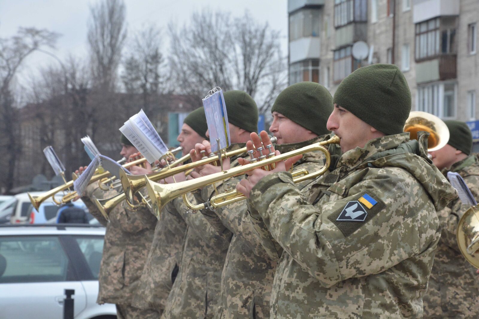 У Хмельницькому спецпризначенці приєдналися до всеукраїнського флешмобу