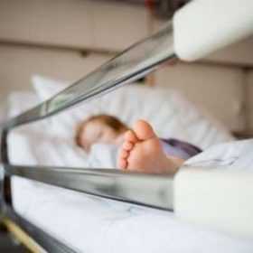 На Хмельниччині в лікарні померла дитина