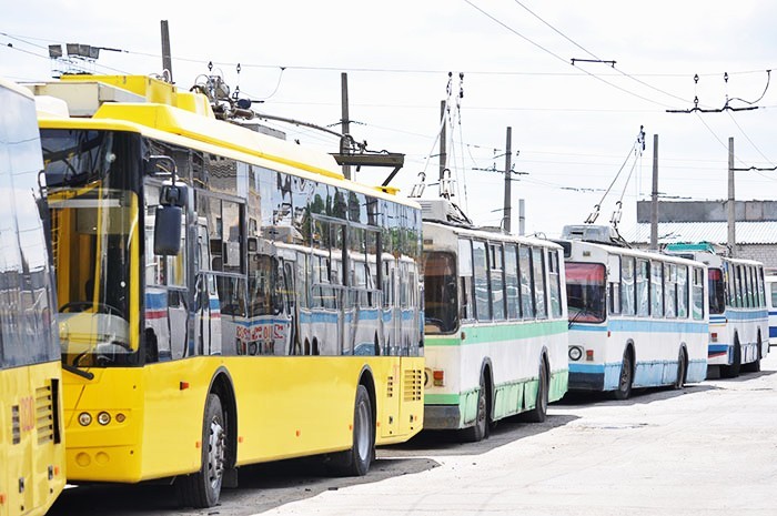 В одному з мікрорайонів Хмельницького не курсують тролейбуси: коли відновлять рух