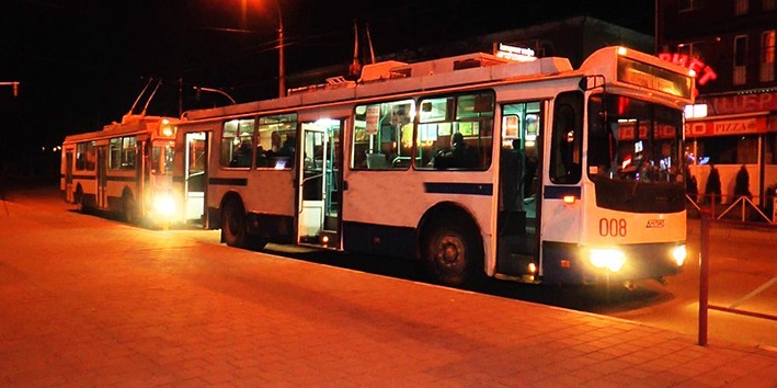 У новорічну ніч у Хмельницькому на маршрути вийдуть чотири тролейбуси