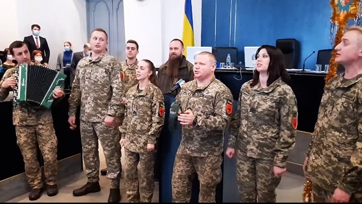 Хмельницькі ракетники прийшли зі щедрівками до влади (ВІДЕО)