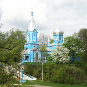 церква Святителя Миколая