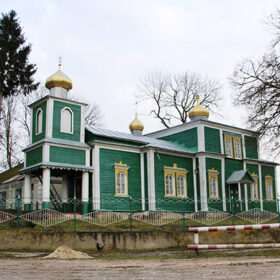 Церква в селі Ріпна