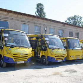 автобуси для Кам’янця