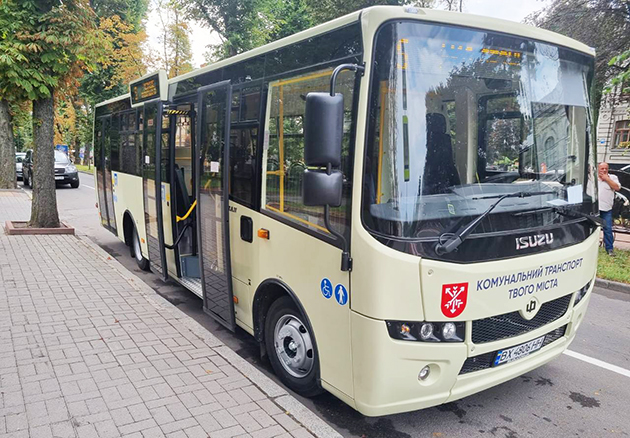 У мікрорайон в Хмельницькому та на ближні села пустять нові автобуси