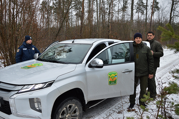 Плантації ялинок на Хмельниччині охороняють від браконьєрів