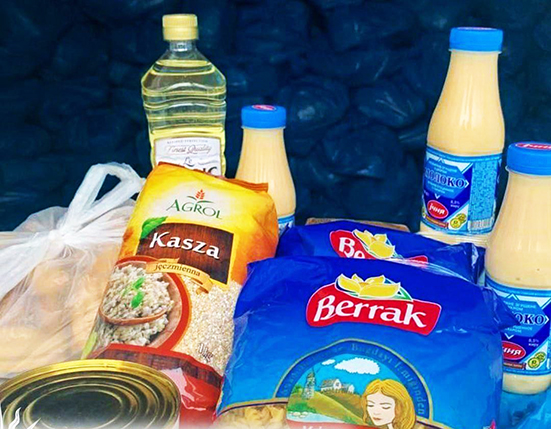 У Кам’янці-Подільському переселенцям видають продуктові набори