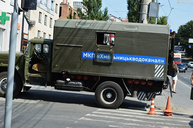 У частині Хмельницького призупинили водопостачання