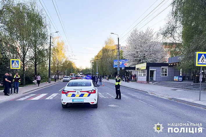 У ДТП на Озерній в Хмельницькому загинула дівчина-підліток