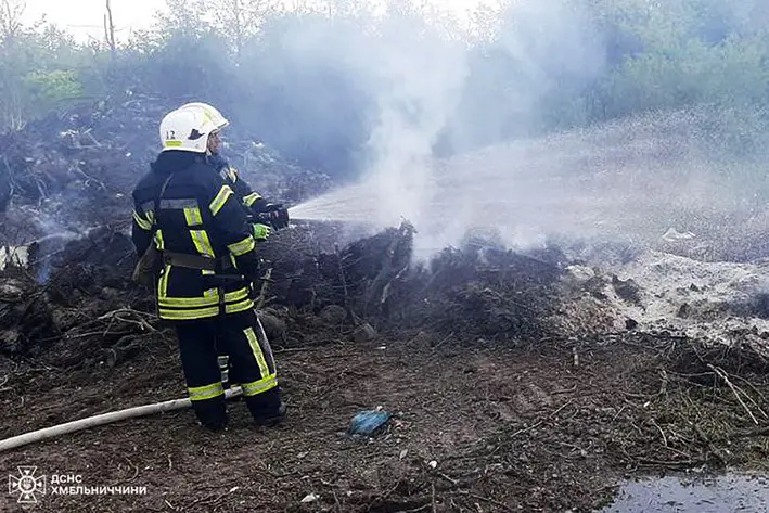 На Хмельниччині тричі гасили пожежі в екосистемах