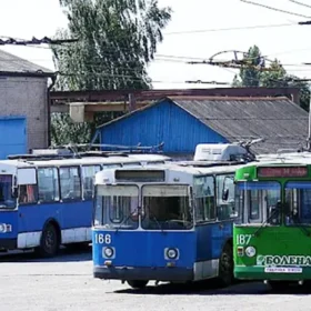 стоянка тролейбусів