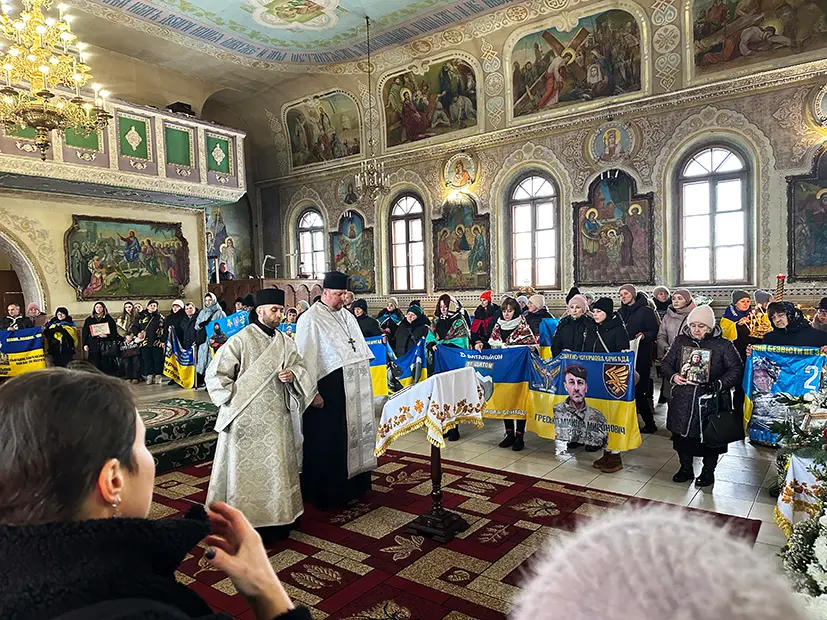 У Хмельницькому молились за полонених та зниклих захисників України (ФОТО)