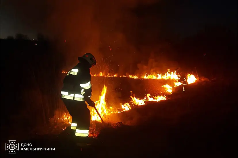 Шість пожеж ліквідували на Хмельниччині за добу