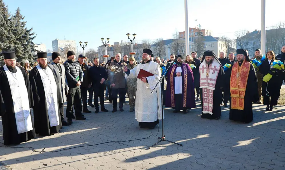 У Хмельницькому молилися за Україну та полеглих захисників (ФОТО)