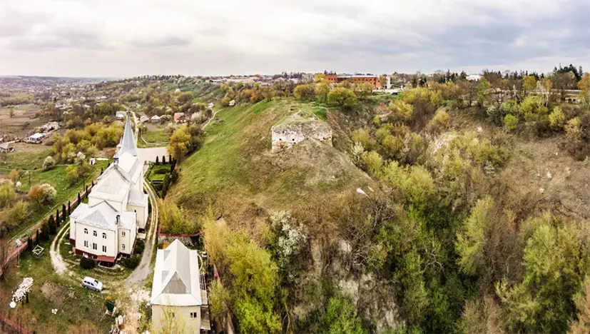 Історія й легенди Зіньківського замку на Хмельниччині