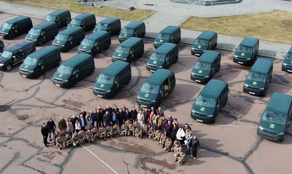 26 автомобілів передали з Хмельниччини десантно-штурмовим військам ЗСУ