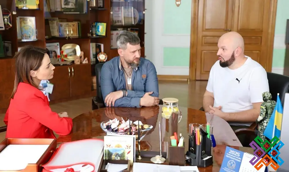 Літній відпочинок дітей та психологів обговорили у Хмельницькій обласній раді