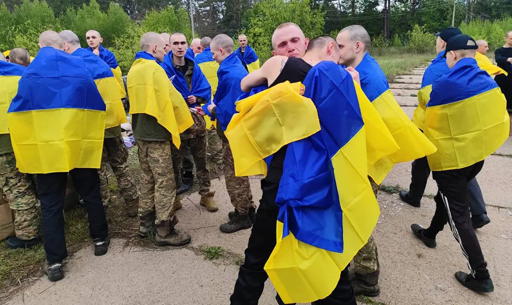Шестеро захисників з Хмельниччини повернулися з російського полону (ФОТО)