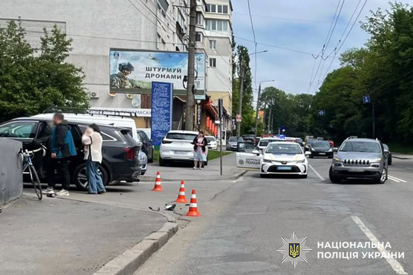 У Хмельницькому внаслідок ДТП травмувався велосипедист