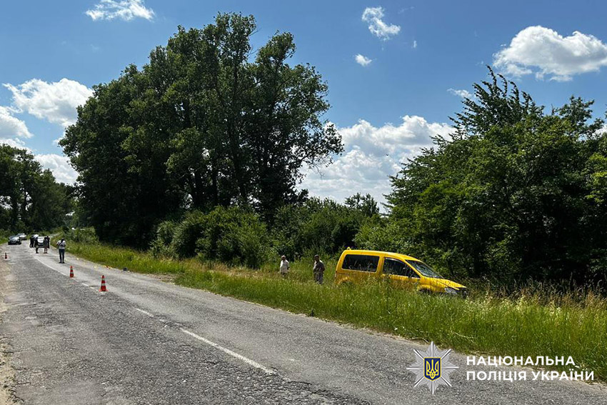 Внаслідок ДТП на Хмельниччині загинула жінка