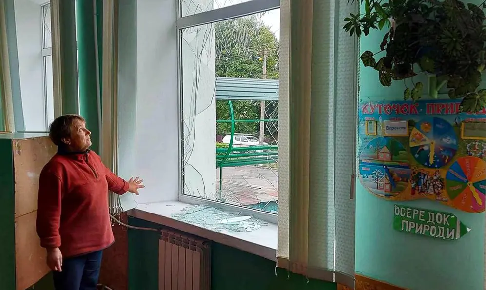 Понад сто закладів освіти пошкоджено на Хмельниччині внаслідок російських обстрілів