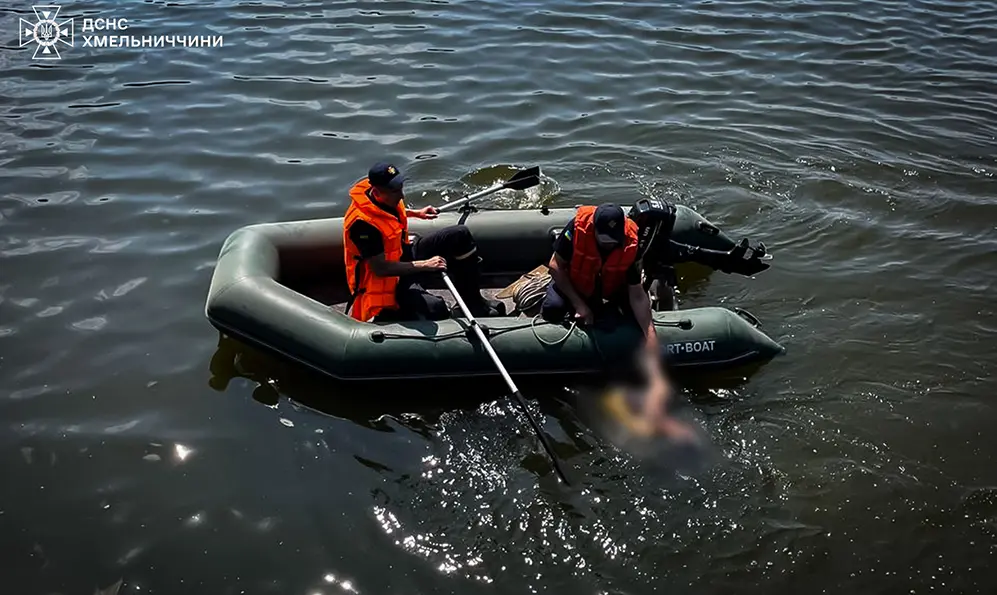 Тіло потопельника дістали з річки на Шепетівщині