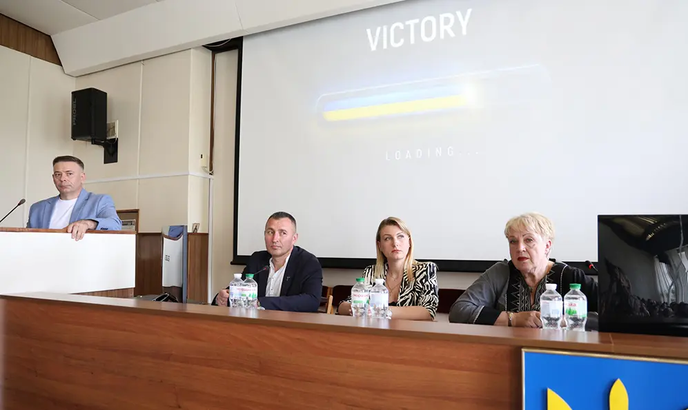 Перспективи боротьби з раком обговорили на колегії у Хмельницькій ОВА