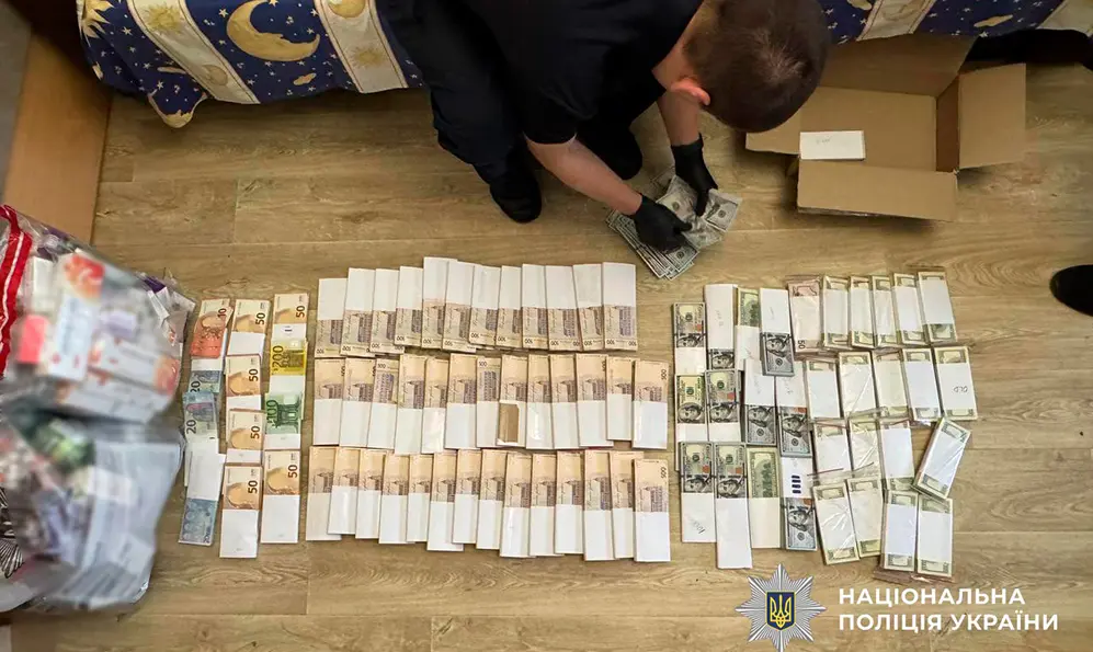 Нацполіція ліквідувала наймасштабніше в Україні підпільне виробництво анаболічних стероїдів