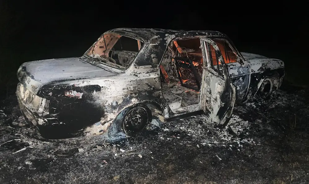 На території заповідника на Хмельниччині виявили згорілий автомобіль