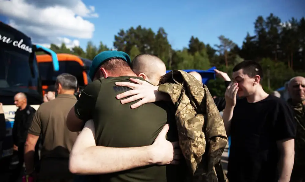 Шестеро захисників з Хмельниччини повернулися з російського полону