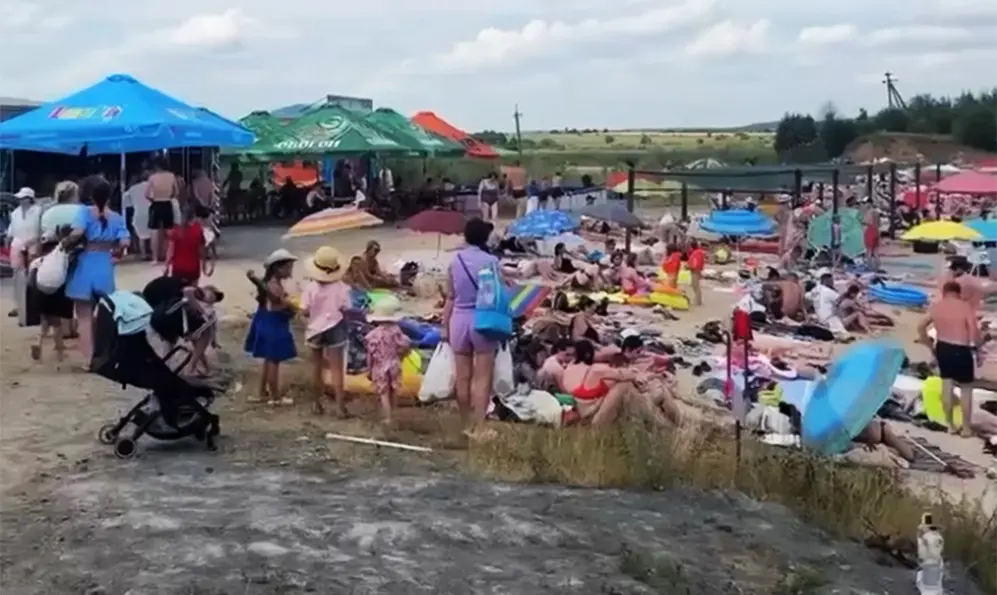 Хмельничани знайшли альтернативу відпочинку на брудному Південному Бузі