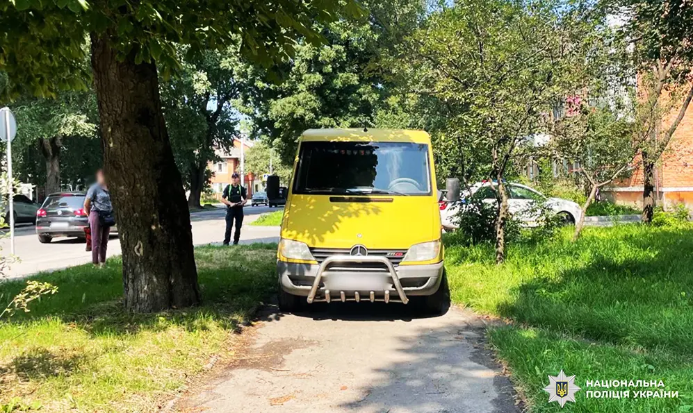 У Хмельницькому бус збив пішохода
