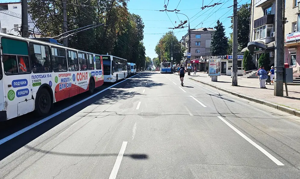 Окрему смугу для громадського транспорту виділили у центрі Хмельницького