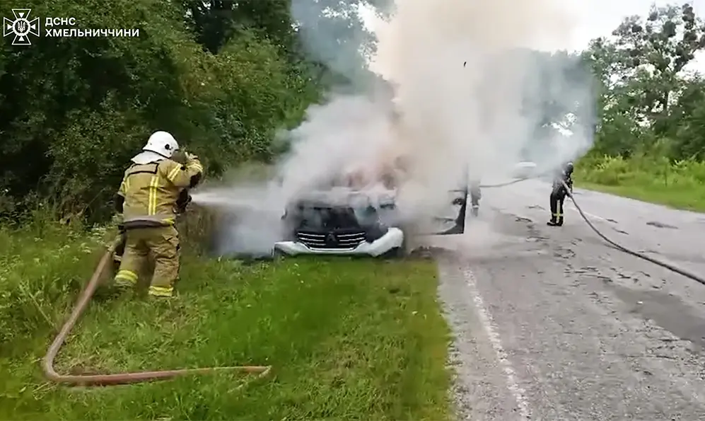 На автошляху на Шепетівщині горів автомобіль