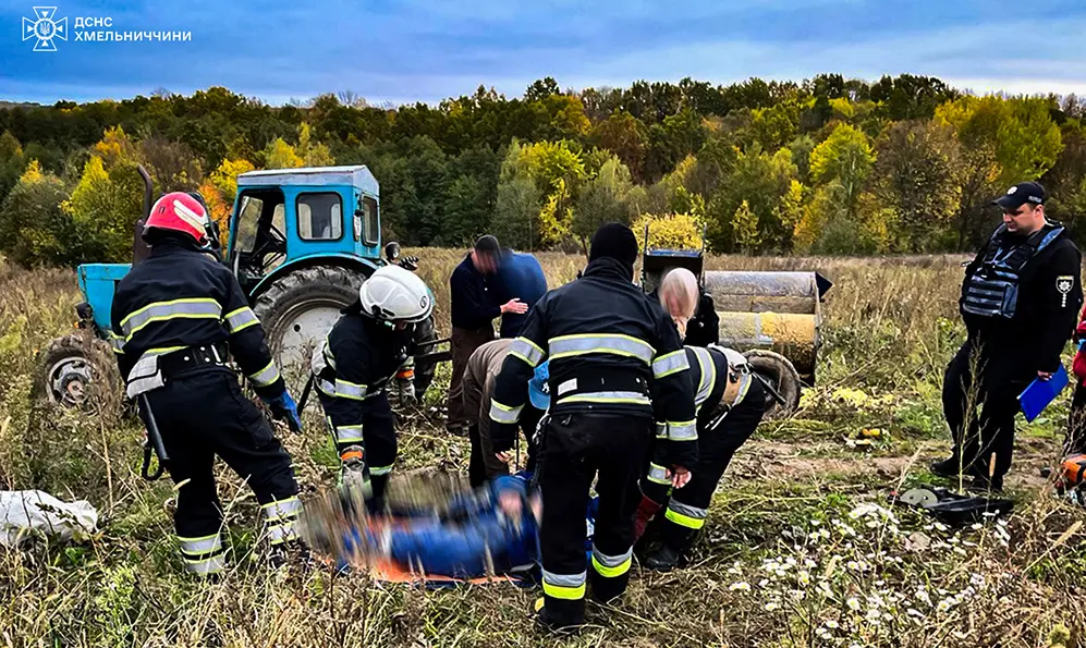 Під час роботи у полі на Хмельниччині загинув чоловік