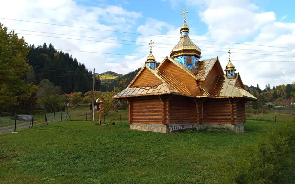 осередок художньої народної творчості Гуцульщини.