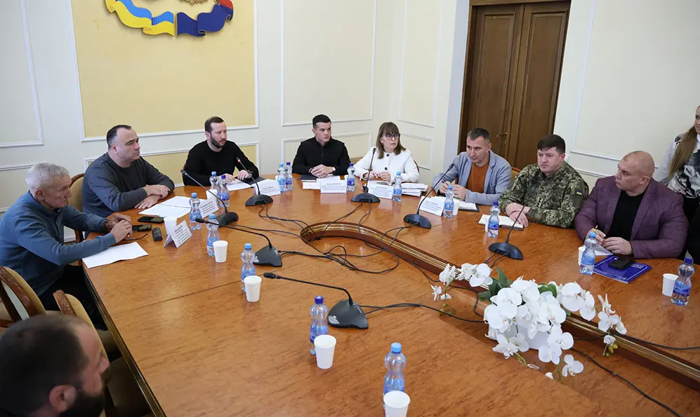 На Хмельниччині стартував новий формат спілкування з ветеранською спільнотою