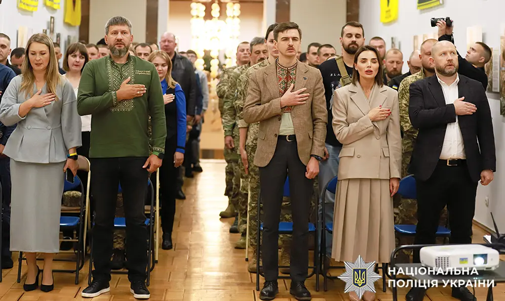 Поранені під час виконання службових обов’язків поліцейські з Хмельниччини отримали відзнаки