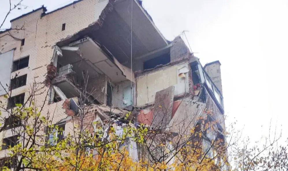 У владі повідомили, куди звертатися хмельничанам, які постраждали внаслідок вибуху у багатоповерхівці