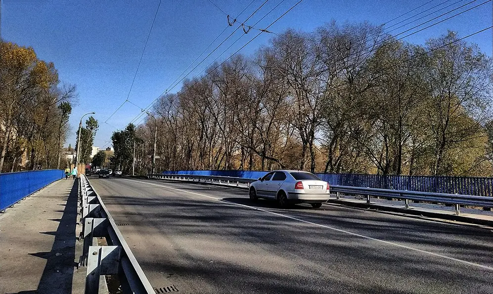 Через ремонт мосту у Хмельницькому буде ускладнено рух транспорту