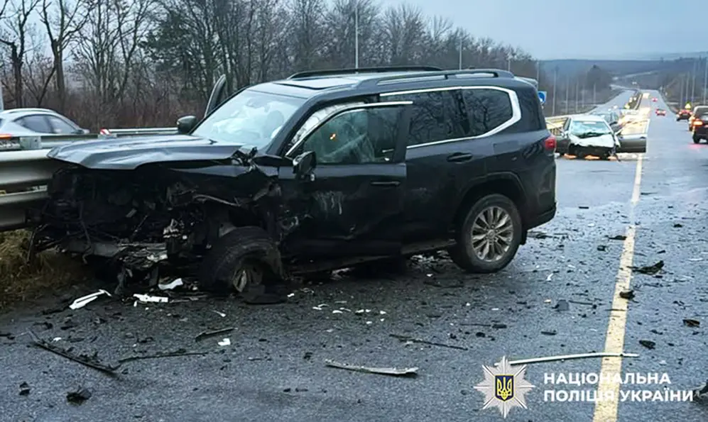 Внаслідок ДТП у Хмельницькому районі травмувалися двоє осіб