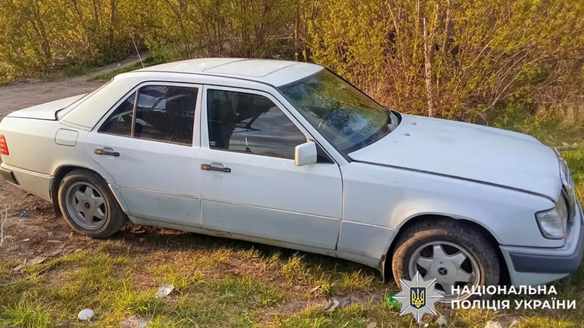 На Хмельниччині молодик викрав «Mercedes» знайомого та покинув його через спущене колесо