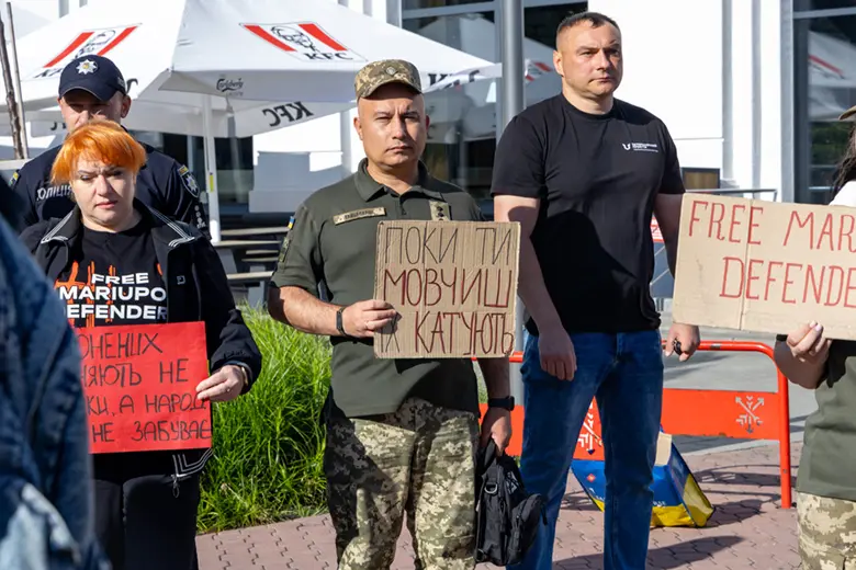акція-реквієм, присвячена четвертим роковинам теракту в Оленівській колонії на Донеччині