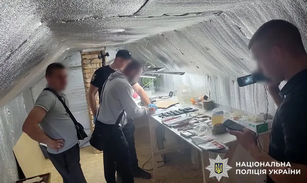 На Шепетівщині чоловіка судитимуть за продаж канабісу та зберігання боєприпасів