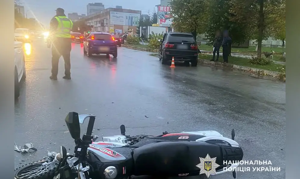 У Шепетівці внаслідок ДТП травмувався 18-річний мотоцикліст
