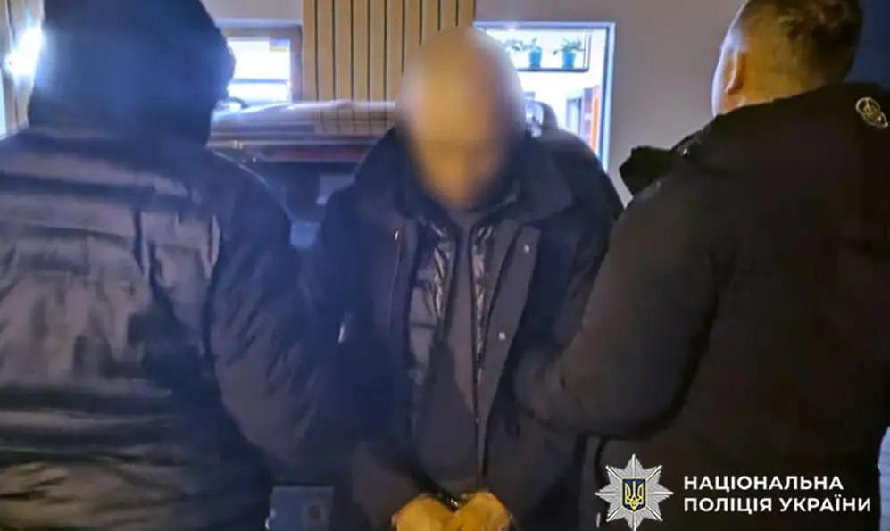 У Шепетівці чоловіка, екстрадованого з Латвії, засудили до 4 років ув’язнення за хуліганство