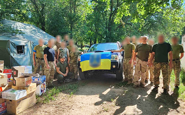 Громада Хмельниччини всьоме відправила на передову вантаж для військових